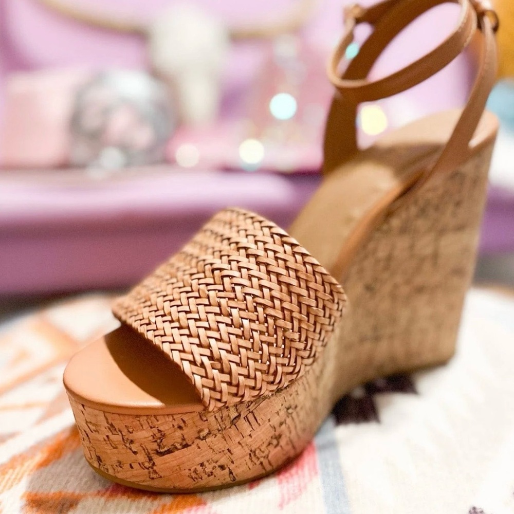 Pop That Cork Tennessee Tan‎ Strappy Wedge by Bamboo NWB Multiple Sizes